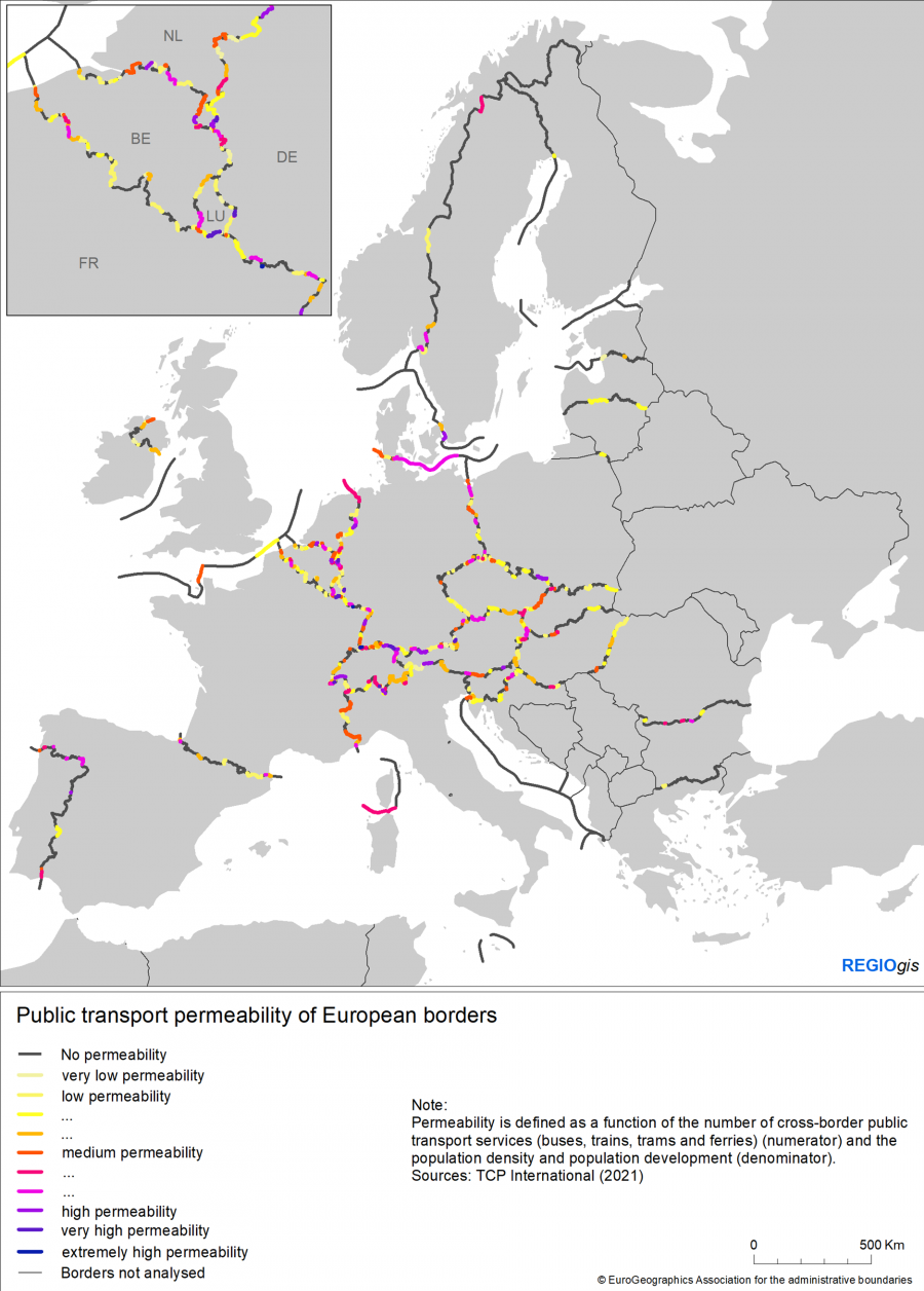 The image shows a map with an indication of public transport permeability by border segment differentiating 11 categories of permeability from 'no permeability' to 'extremely high permeability' 