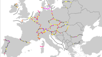 The image shows a map with an indication of public transport permeability by border segment differentiating 11 categories of permeability from 'no permeability' to 'extremely high permeability' 